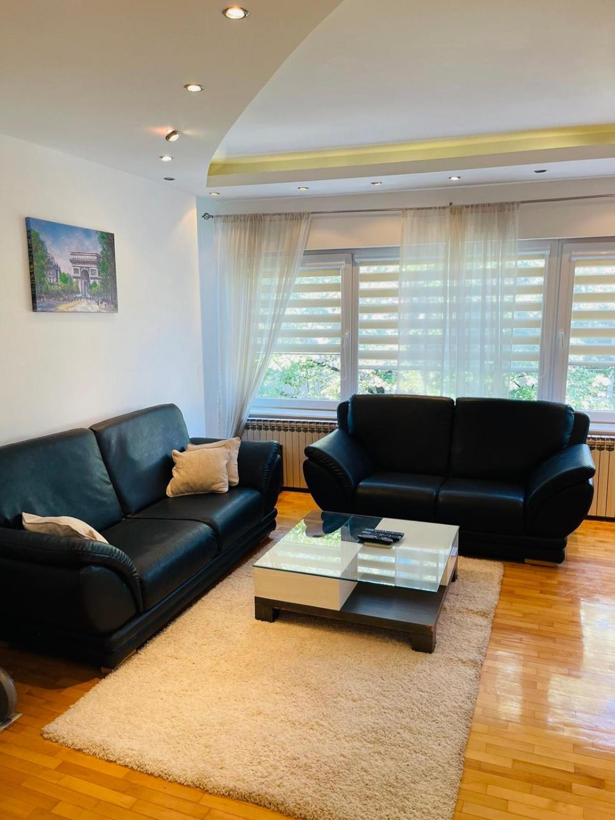 Urban Stay Skopje Buitenkant foto