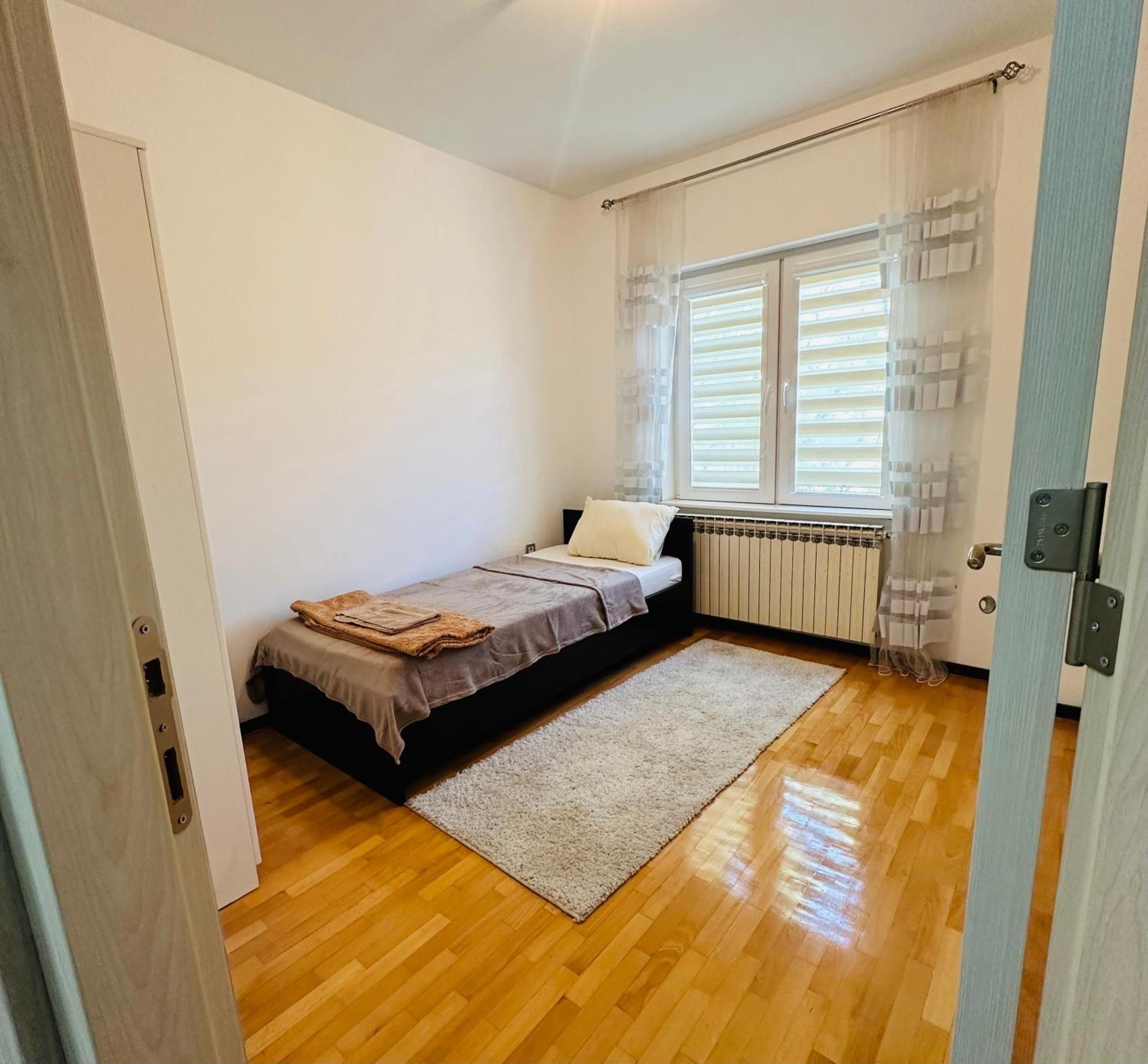 Urban Stay Skopje Buitenkant foto